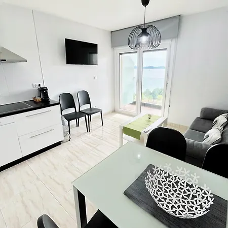 Apartment Rozas Vellas